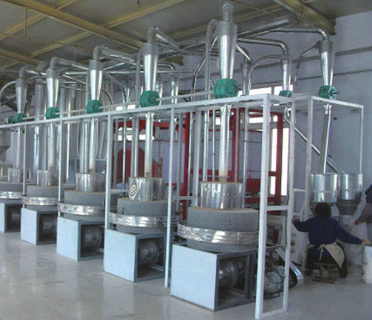 山東泗水鑫峰面粉機械有限公司產(chǎn)品涵蓋小型、中型、大型面粉機械及石磨設備。